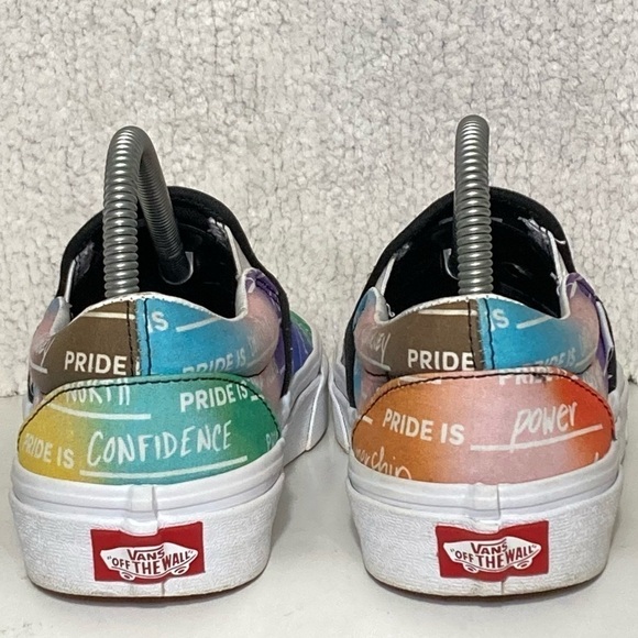 Vans Pride Rainbow Unisex OfftheWall Slip On Sneakers Shoes SZ US M 7 & W 8.5 - Picture 4 of 11